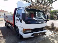 Well-kept Isuzu Elf for sale