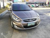 Hyundai Accent cvvt 1.4 gas automatic top of the line 2012. for sale