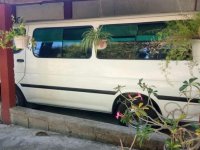 Well-maintained Toyota HiAce Commuter 2004 for sale