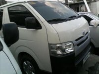 Well-maintained Toyota Hiace Commuter 2017 for sale