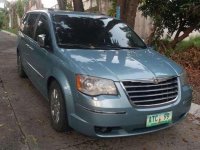 Good as new Chrsler Town and Country 2009 for sale