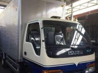 Isuzu Elf Closevan NKR 14ft FOR SALE