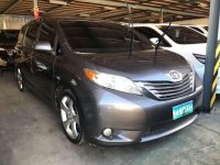 Toyota Sienna 2011 XLE Full Option Auto Door Dual Sunroof Leather Seat