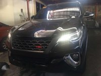 2017 Toyota Fortuner 2.4 V 4x2 Black AT For Sale 