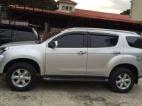 ISUZU MU-X LS-A MT 2.5L 4X2 2017 FOR SALE 