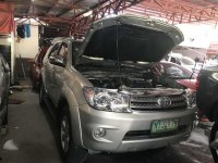 2010 Toyota Fortuner 2.5G Automatic Silver