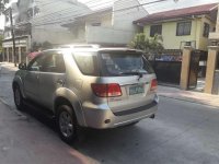 Toyota Fortuner g 2006 FOR SALE 