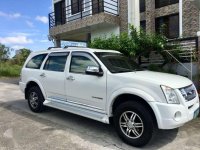 Isusu Alterra 2011 Pearlwhite SUV For Sale 