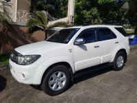 2010 automatic Toyota Fortuner for sale