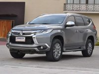 2016 Mitsubishi Montero Sport GLS Premium 3tkms alt 2017 fortuner