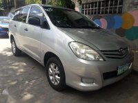 Toyota Innova E 2012 model Complete papers