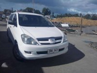 For sale Toyota Innova j 2008 model White