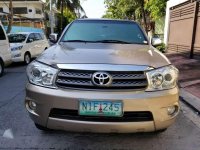 2010 TOYOTA  Fortuner g diesel automatic