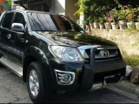 2011 Toyota Hilux G diesel MT vs 2010 2012 strada ranger navarra dmax