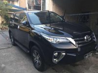 2016 TOYOTA  Fortuner 24 G 4x2 Automatic Black