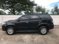 2013 Toyota Fortuner V 4x4 Automatic diesel VNT Top of the line