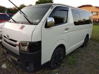 2017 Toyota Hiace commuter diesel manual WHITE