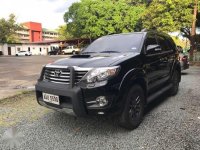 2015 Toyota Fortuner V Dsl Matic Black For Sale 