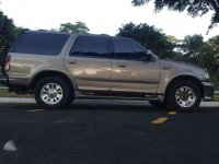 Ford Expedition 2002 4x2 AT Grey For Sale 