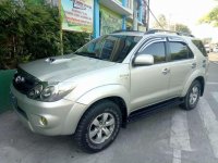 Toyota Fortuner V 2005 3.0D4D 4x4 top of the line FOR SALE