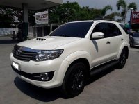 Well-kept Toyota Fortuner 2014 V AT for sale