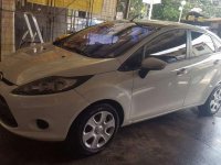 Ford Fiesta 2011 mdl white FOR SALE