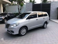 Toyota Innova E AT 2016 for Sale