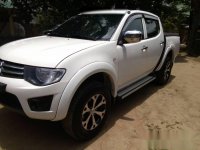 Mitsubishi Strada GLX 2.5 2011 fully loaded 