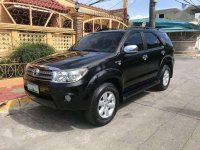 2010 Toyota Fortuner G 4x2 AT Gas FOR SALE