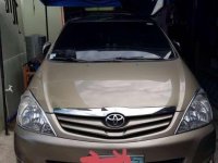 Toyota Innova G 2010 model Gas engine FOR SALE