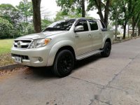 Well-maintained Toyota Hilux 2006 for sale