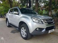 2017 Isuzu M ux LSA Top of the line Manual transmission