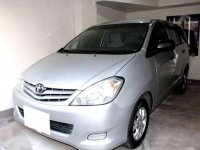 Toyota Innova E 2011 - AT FOR SALE 