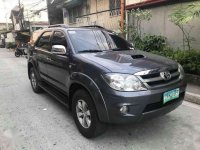 Toyota Fortuner V 2008 for sale 