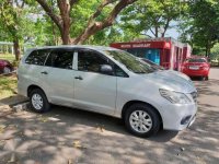 2014 Toyota Innova 2.5 E MT White For Sale 