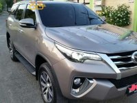 Toyota Fortuner V AT 2017 for sale 