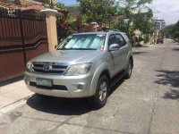Toyota Fortuner 2006 27 G Automatic for sale 