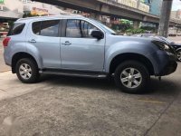 2015 Isuzu MUX manual Diesel 25 almost new comdition