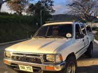 Toyota Hilux 1992 2.4 Diesel White For Sale 