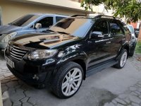 2012 Toyota Fortuner vs. montero everest mux trailblazer inova crv sportivo​ For sale 