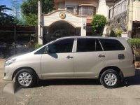 Toyota Innova E(automatic) Diesel 2012 for sale 