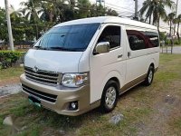 Toyota Hiace super grandia 2014