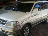 2004 Toyota Revo SR White SUV For Sale 