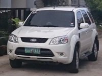 Well-kept Ford Escape 2012 for sale