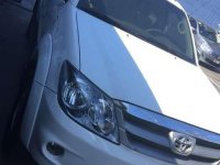 Toyota Fortuner 2006 White SUV For Sale 