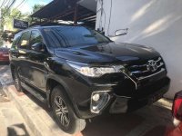 2016 Toyota Fortuner 2400G 4x2 Automatic Black