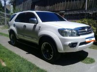 2011 Toyota Fortuner G AT FOR SALE 