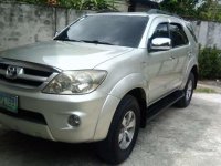 Toyota Fortuner G VVTi Silver For Sale 