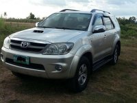 Toyota Fortuner V 2007 4x4 AT Silver For Sale 