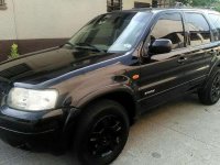 Ford Escape 2005 SUV Black Well Kept For Sale 